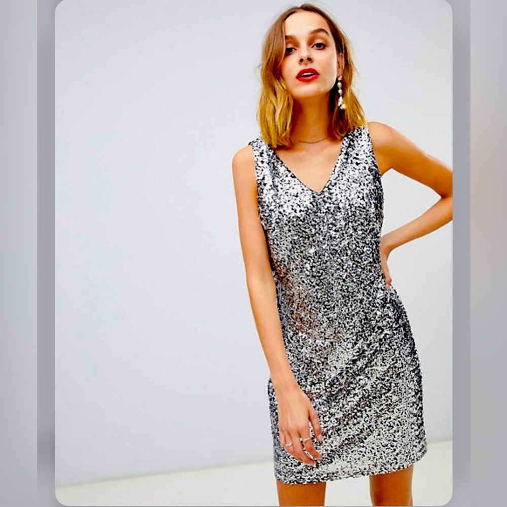 ASOS NWT Pieces Sequin V Neck Shift Dress | Size Small | Silver